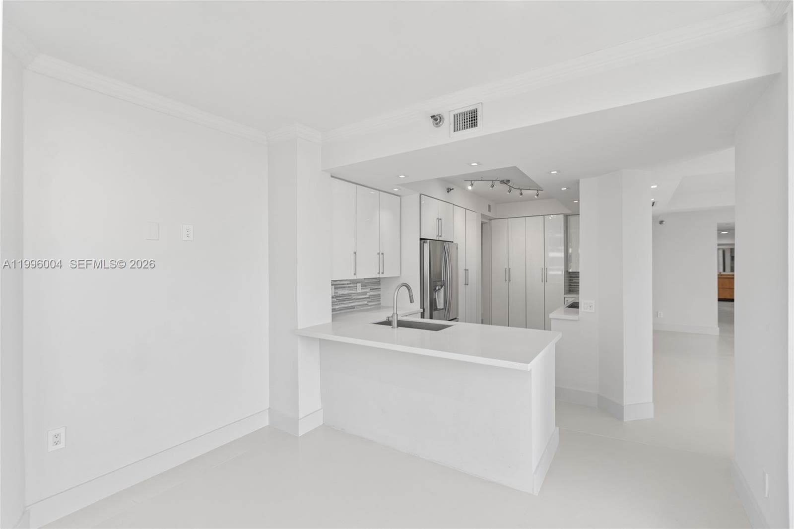 21150 Point Pl # 701, Aventura FL 33180 — 12