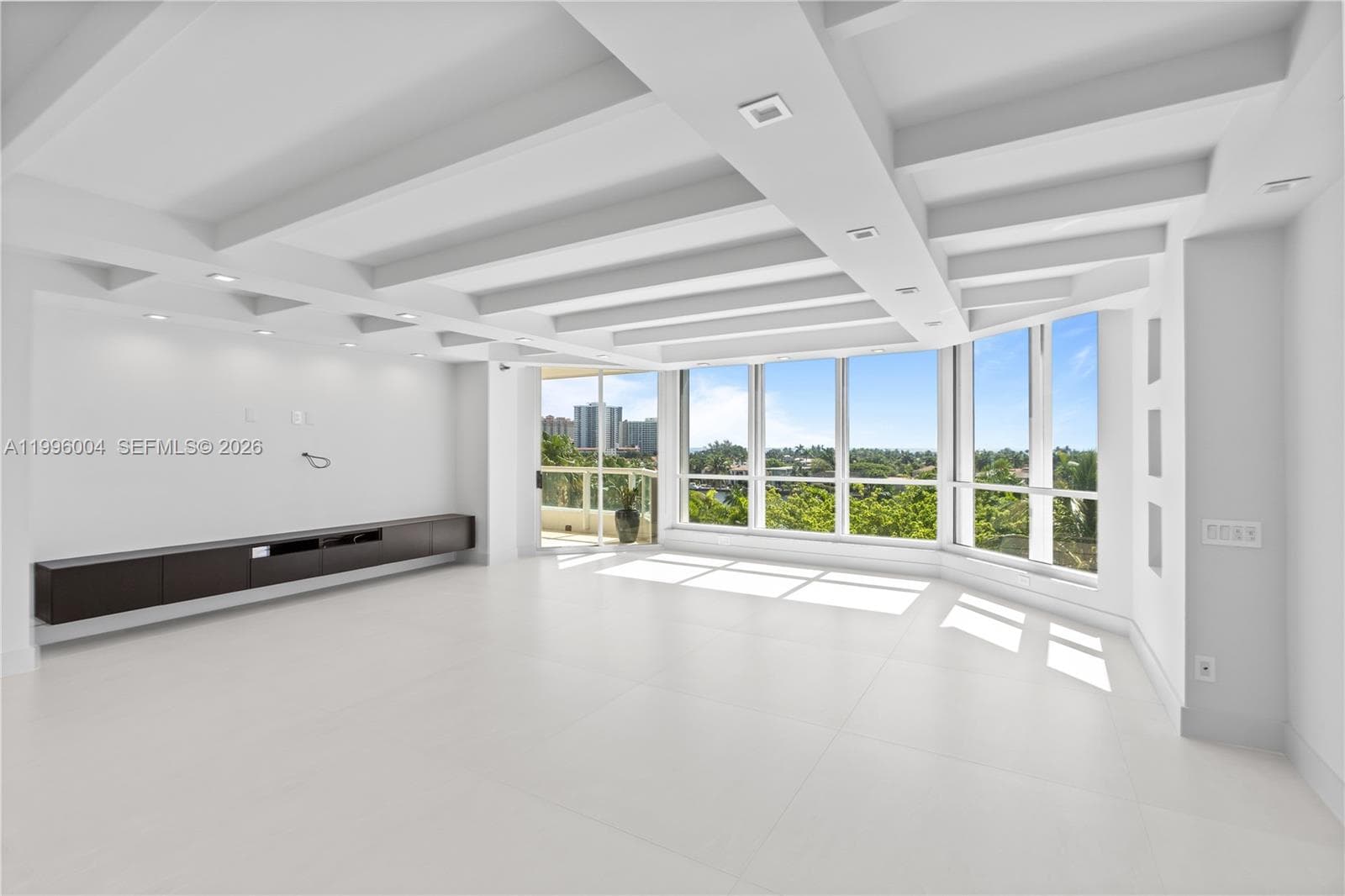 21150 Point Pl # 701, Aventura FL 33180 — 3