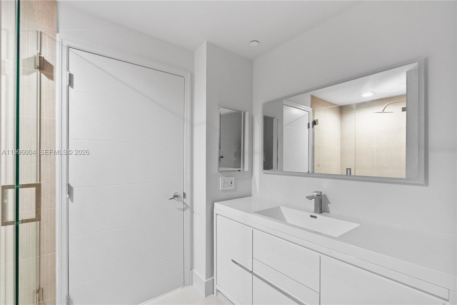 21150 Point Pl # 701, Aventura FL 33180 — 33