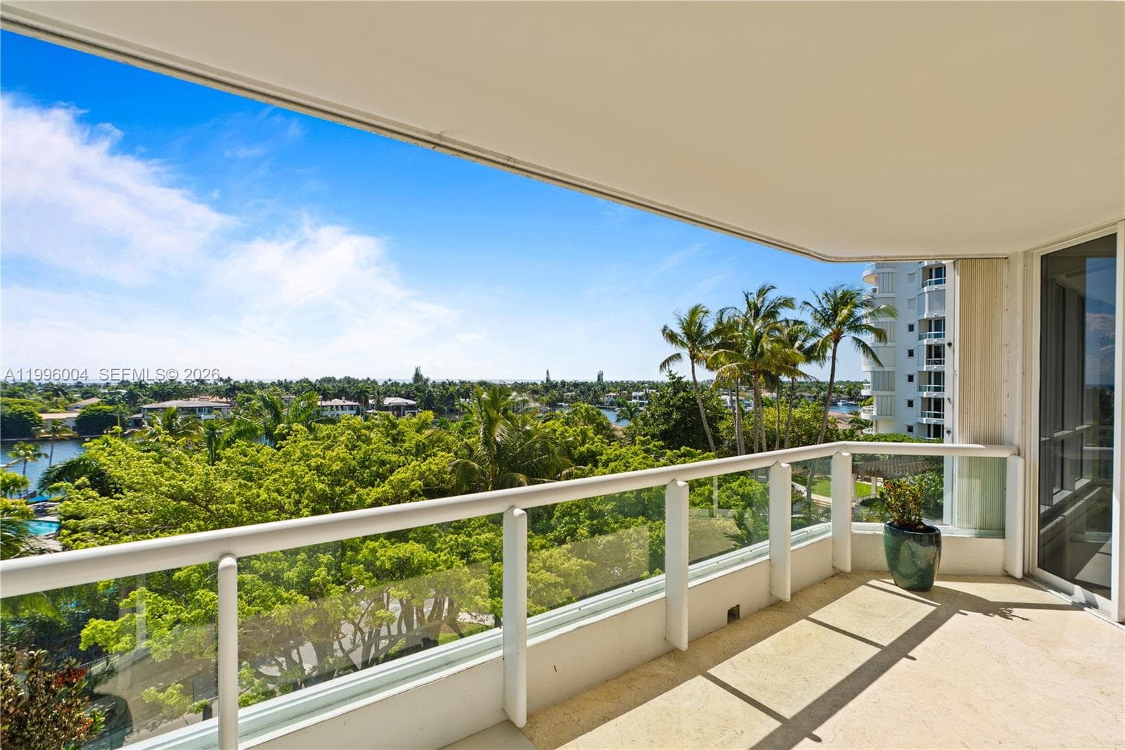 21150 Point Pl # 701, Aventura FL 33180 — 39