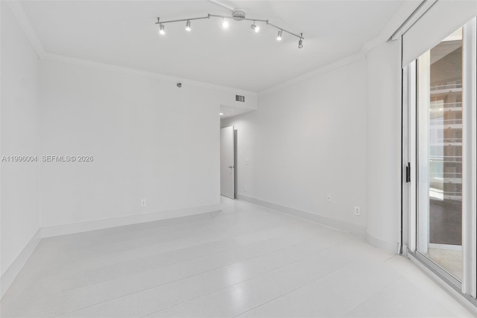21150 Point Pl # 701, Aventura FL 33180 — 21