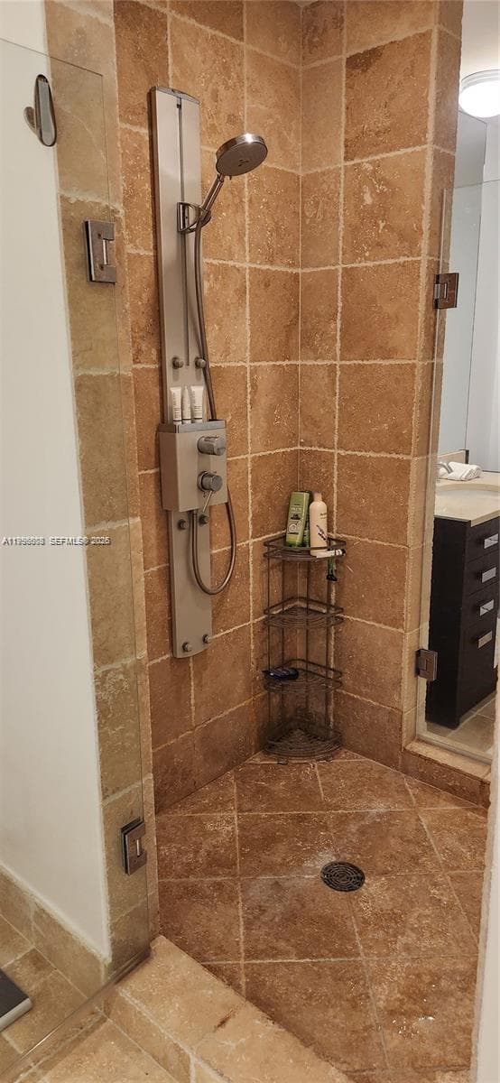 18201 Collins Ave # 4305, Sunny Isles Beach FL 33160 — 17