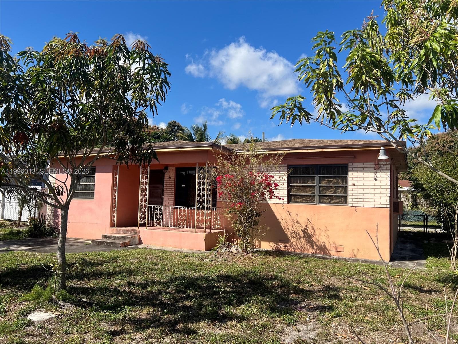 341 Aladdin St, Opa-Locka FL 33054 — 12