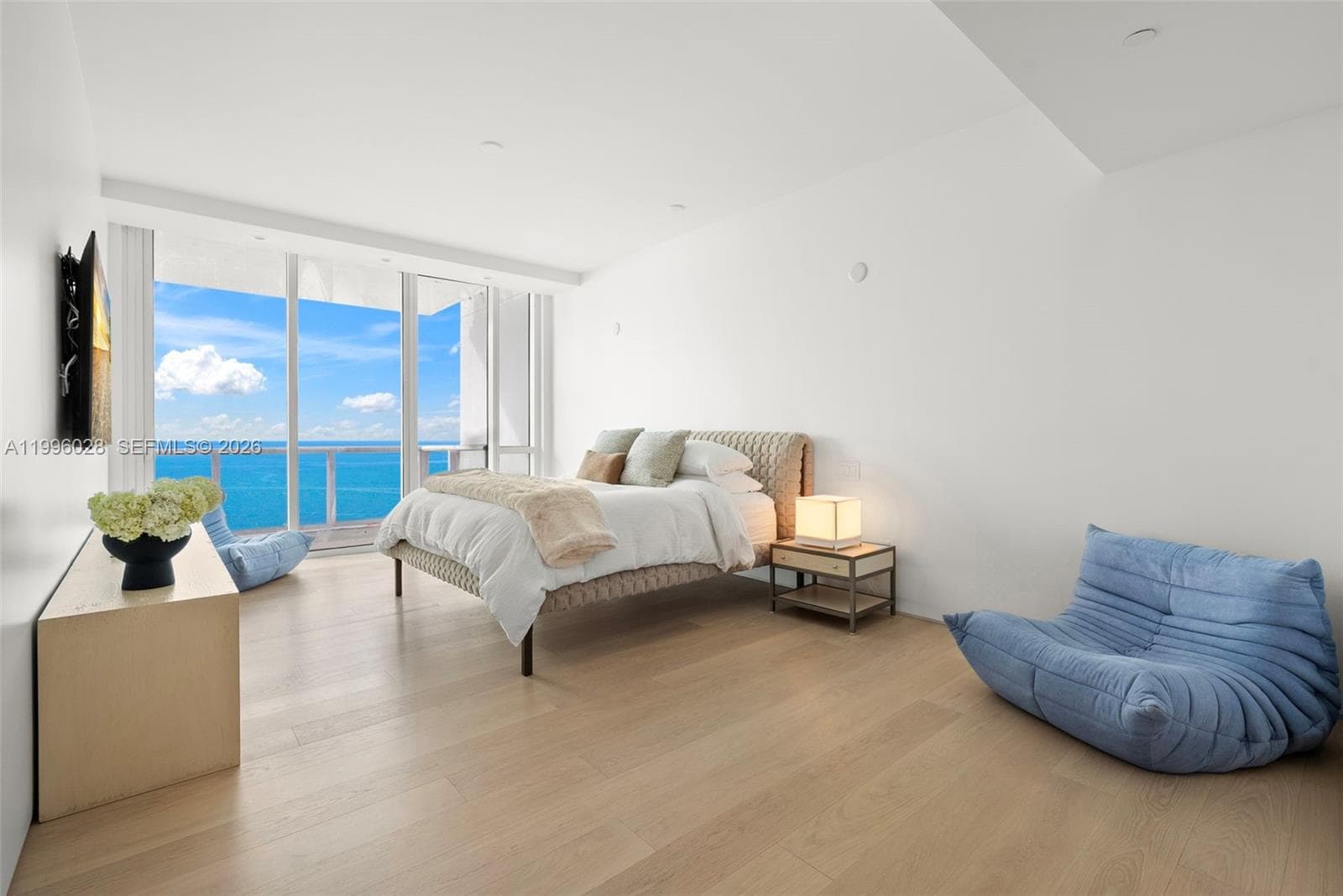 100 S Pointe Dr, Miami Beach FL 33139 — 42