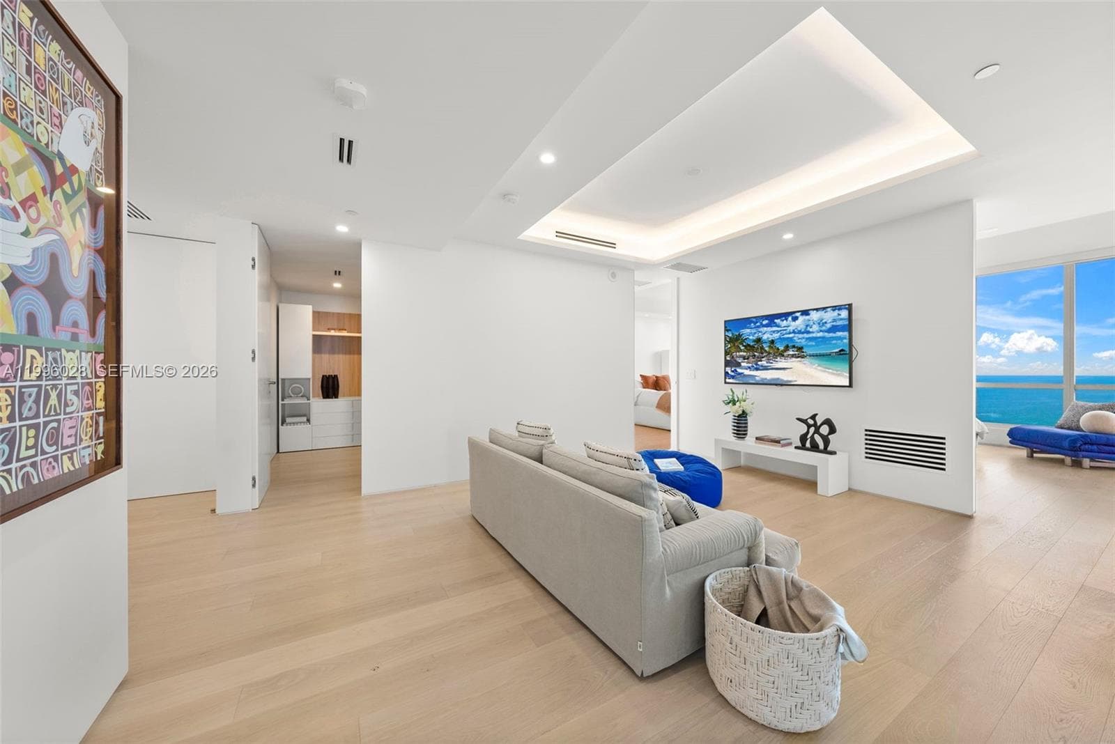 100 S Pointe Dr, Miami Beach FL 33139 — 34