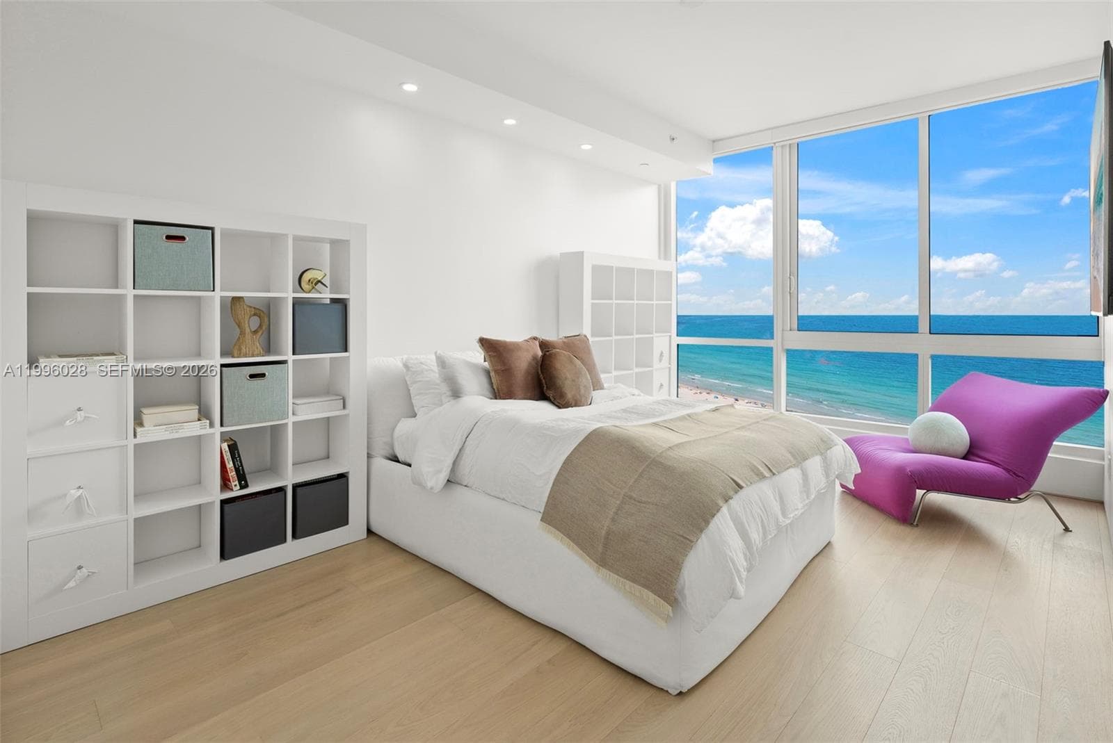 100 S Pointe Dr, Miami Beach FL 33139 — 45