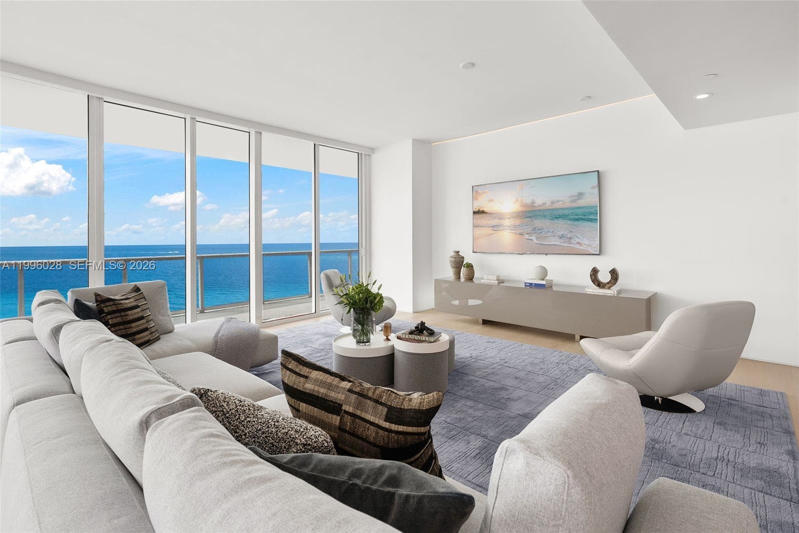100 S Pointe Dr, Miami Beach FL 33139 — 11