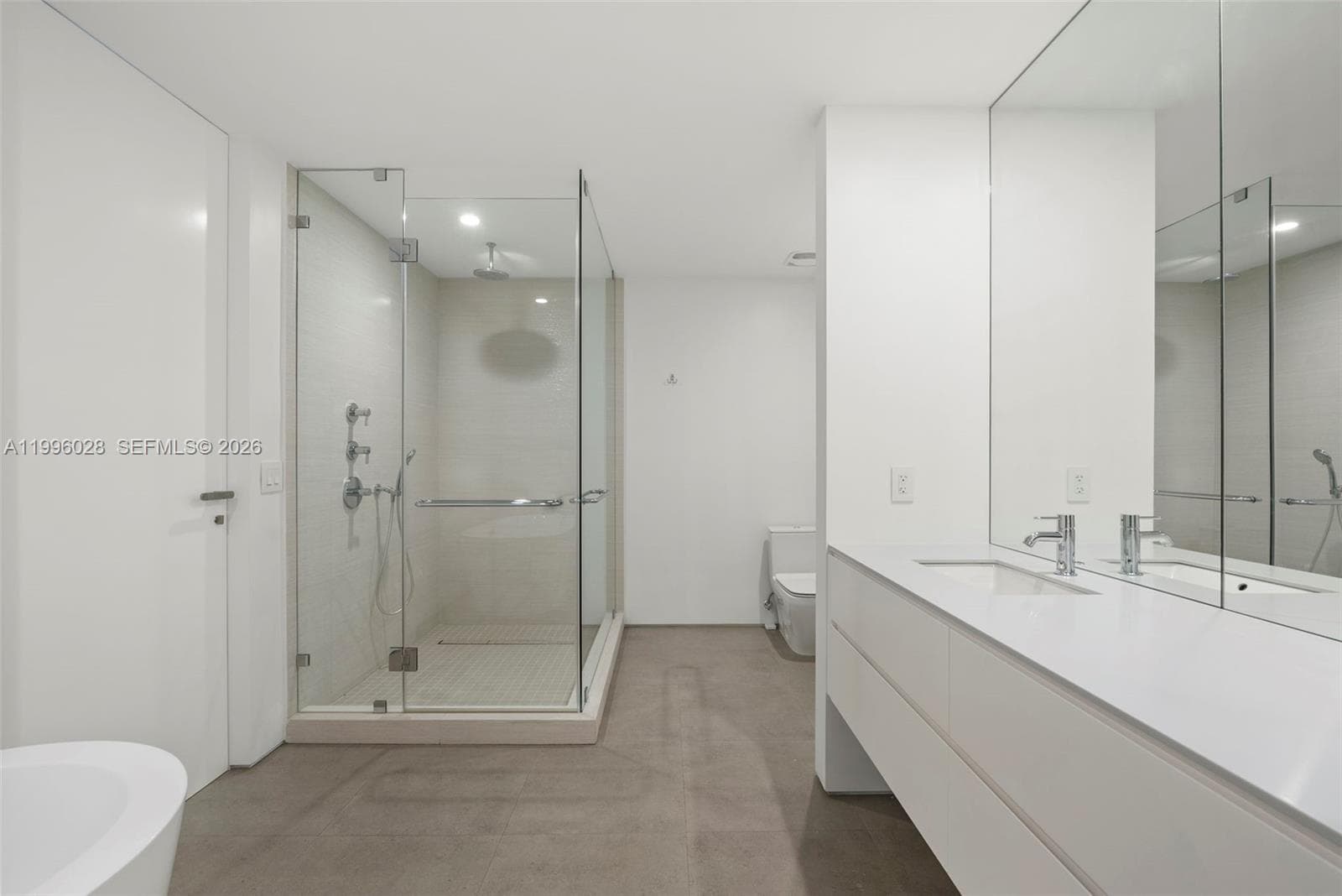 100 S Pointe Dr, Miami Beach FL 33139 — 29