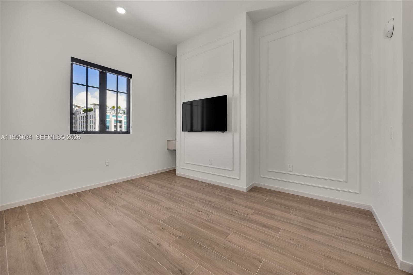4220 Laguna St # 803, Coral Gables FL 33146 — 18