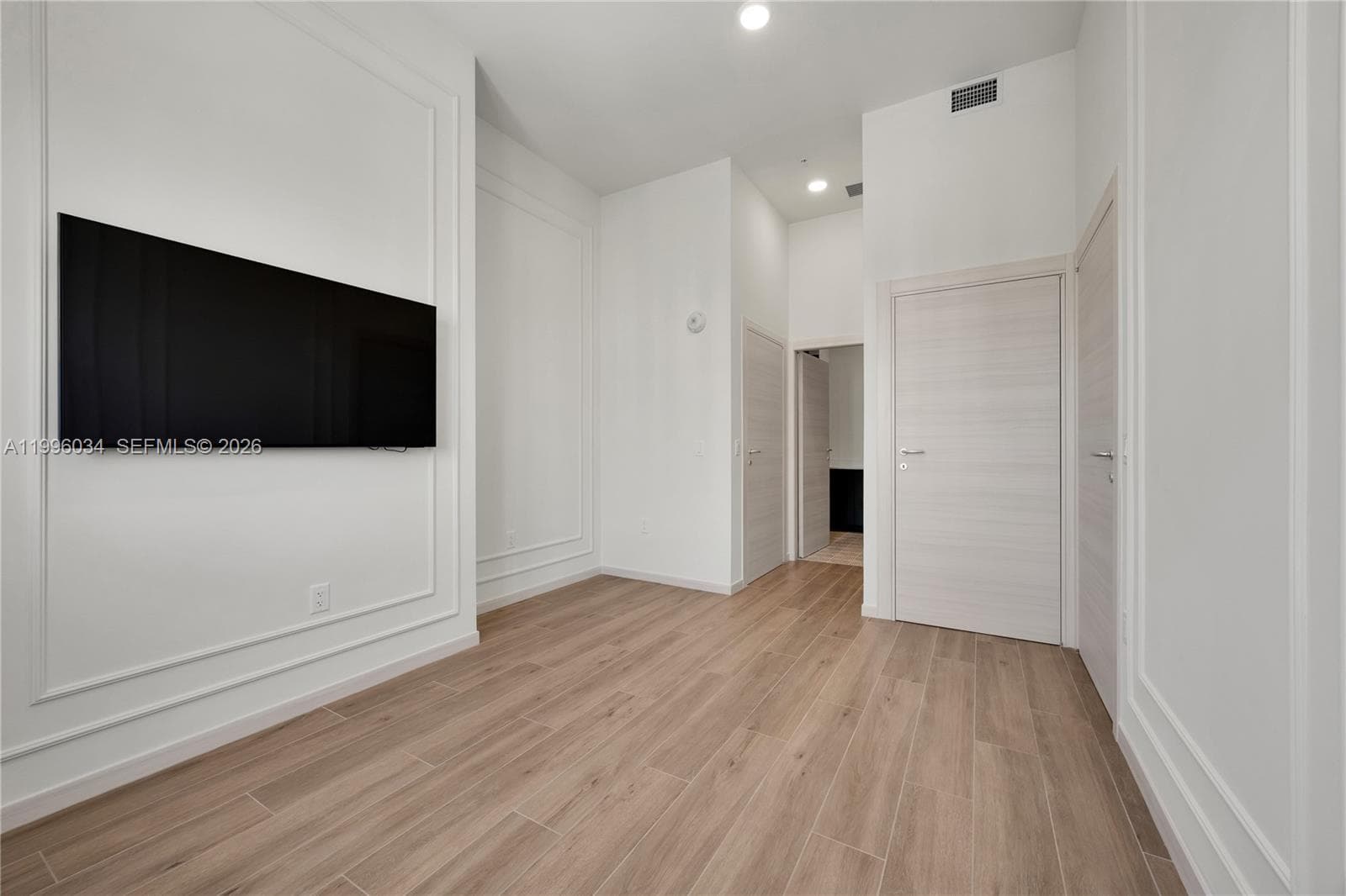 4220 Laguna St # 803, Coral Gables FL 33146 — 19