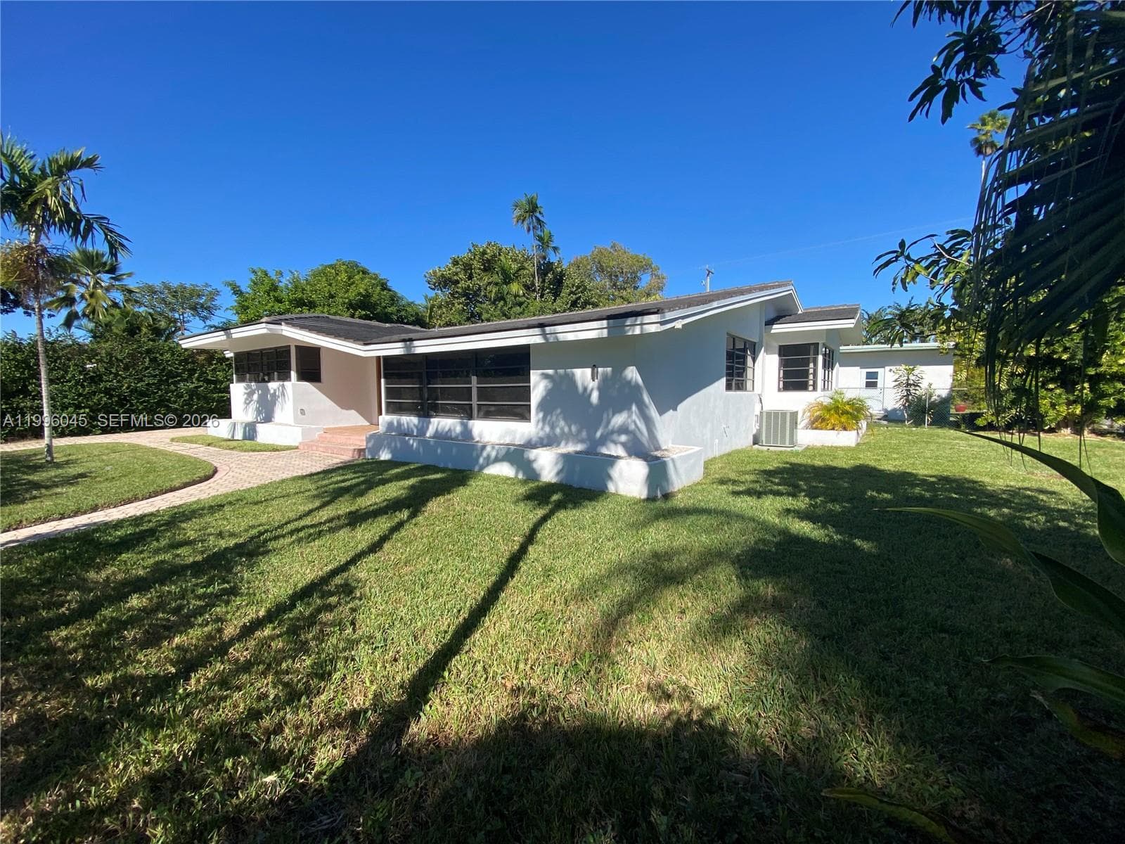 1101 Bay Dr, Miami Beach FL 33141 — 2