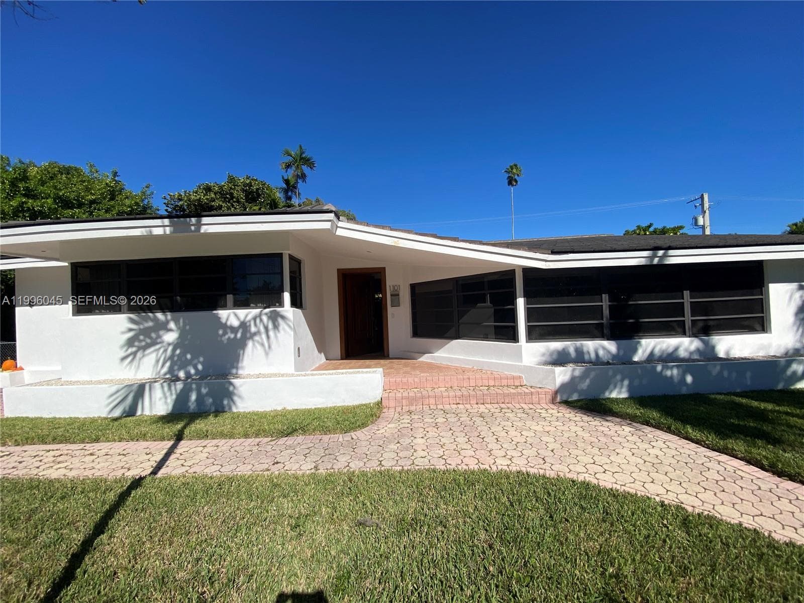 1101 Bay Dr, Miami Beach FL 33141 — 16