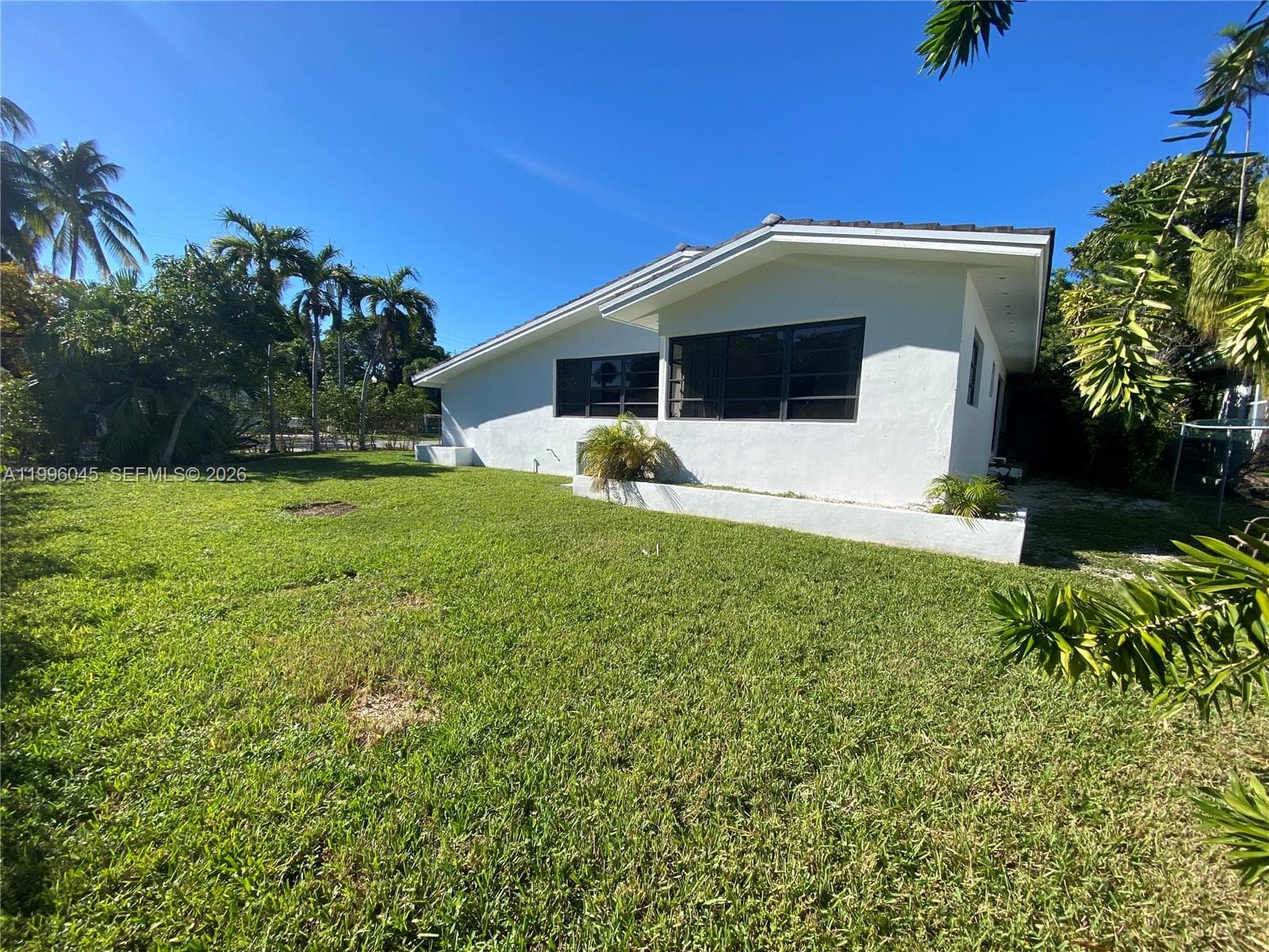 1101 Bay Dr, Miami Beach FL 33141 — 3