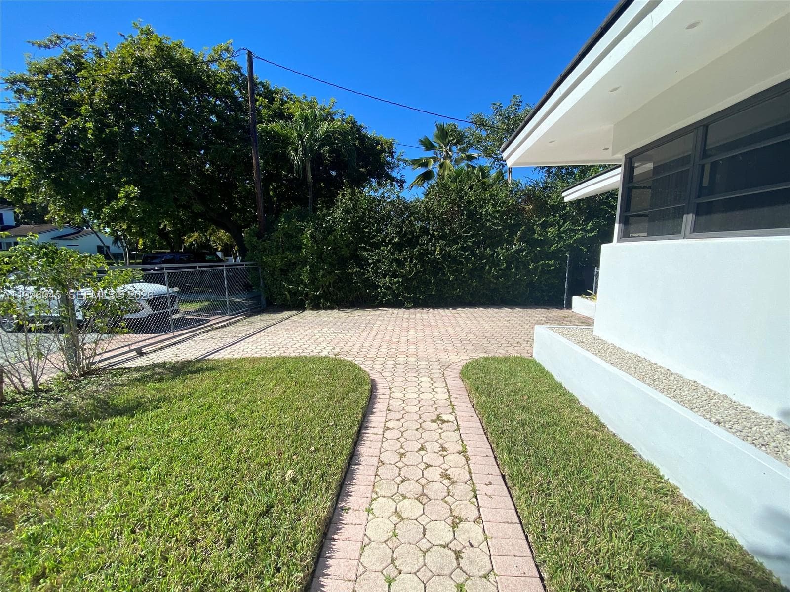 1101 Bay Dr, Miami Beach FL 33141 — 10