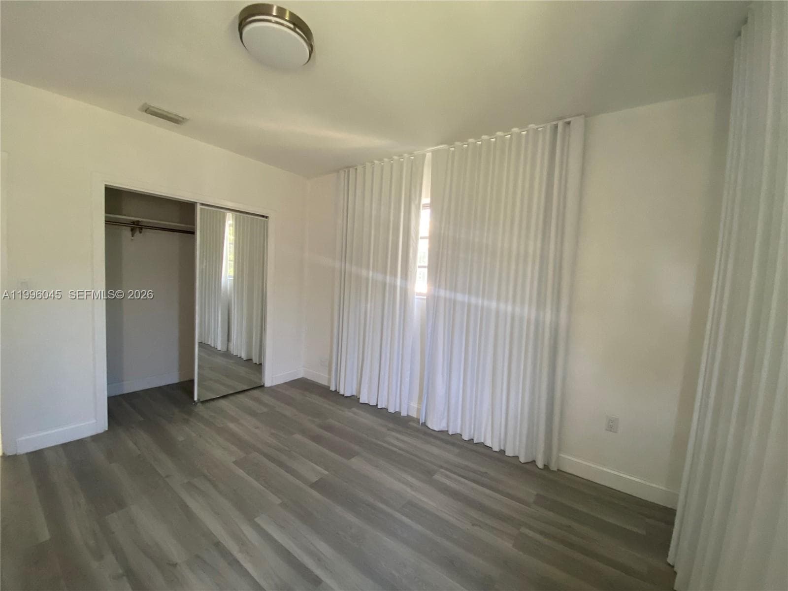 1101 Bay Dr, Miami Beach FL 33141 — 45