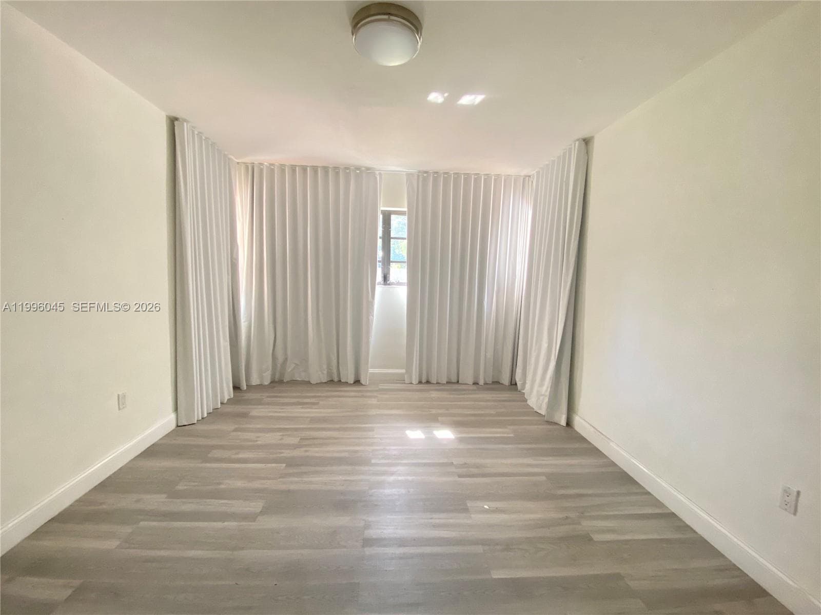 1101 Bay Dr, Miami Beach FL 33141 — 59