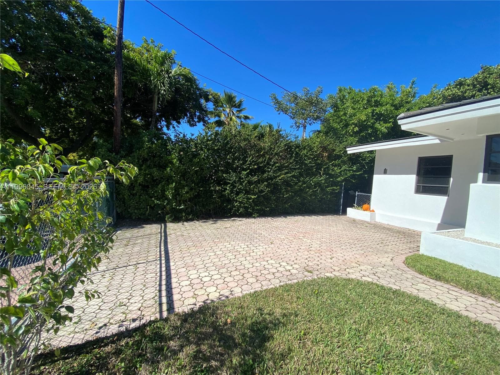 1101 Bay Dr, Miami Beach FL 33141 — 11