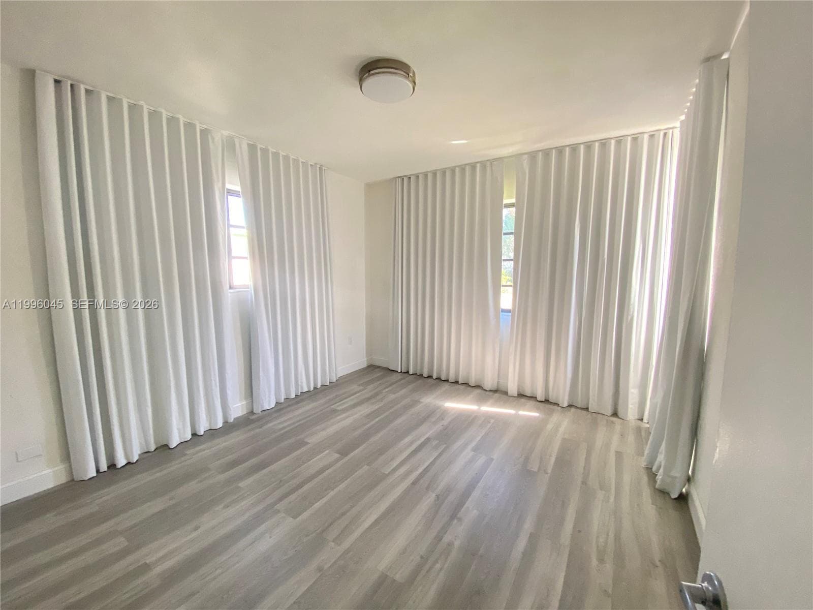 1101 Bay Dr, Miami Beach FL 33141 — 44