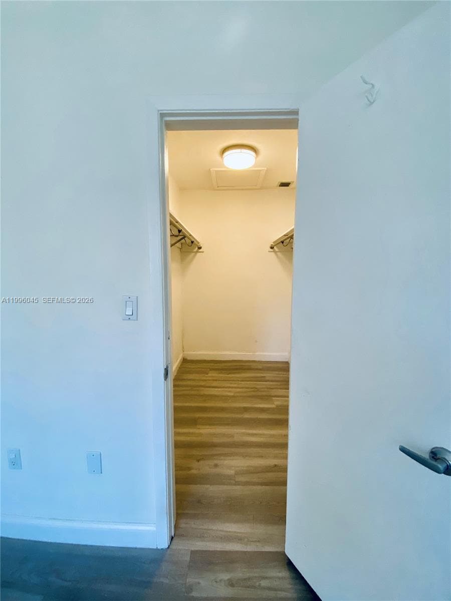 1101 Bay Dr, Miami Beach FL 33141 — 70