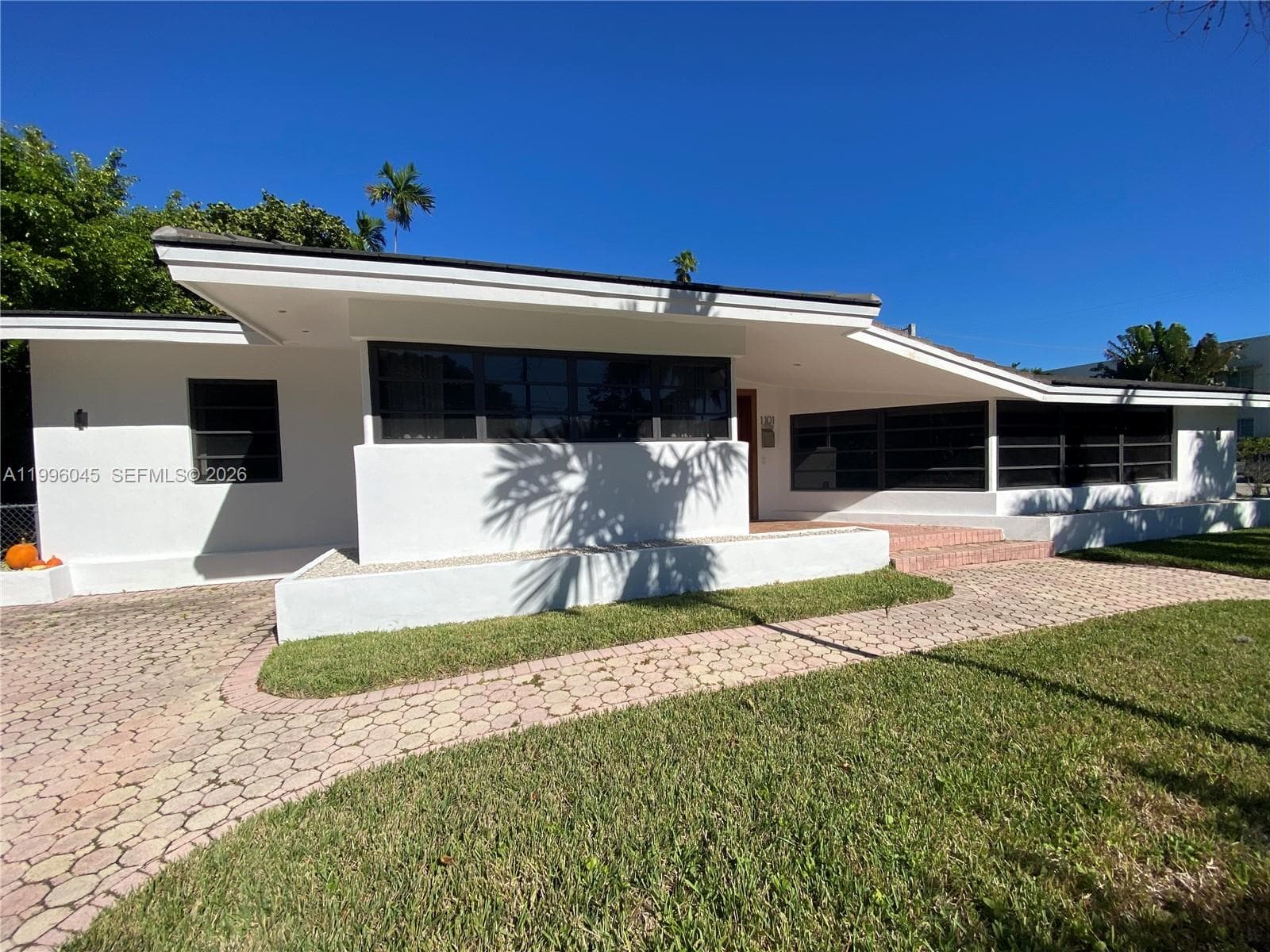 1101 Bay Dr, Miami Beach FL 33141 — 8