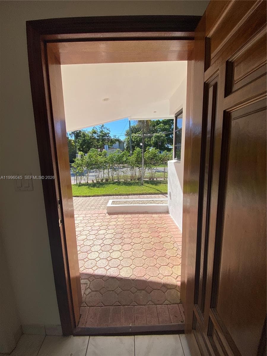 1101 Bay Dr, Miami Beach FL 33141 — 21