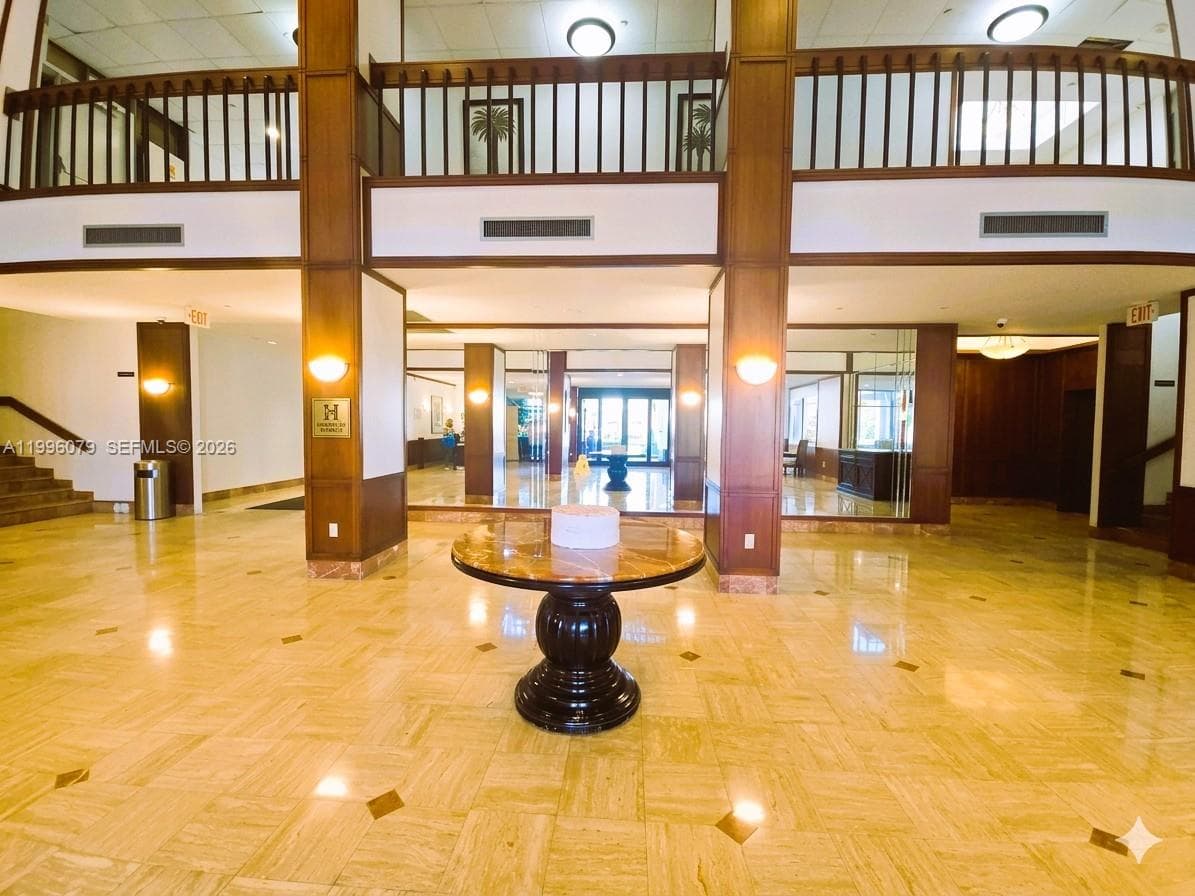 2851 NE 183rd St # 906E, Aventura FL 33160 — 17