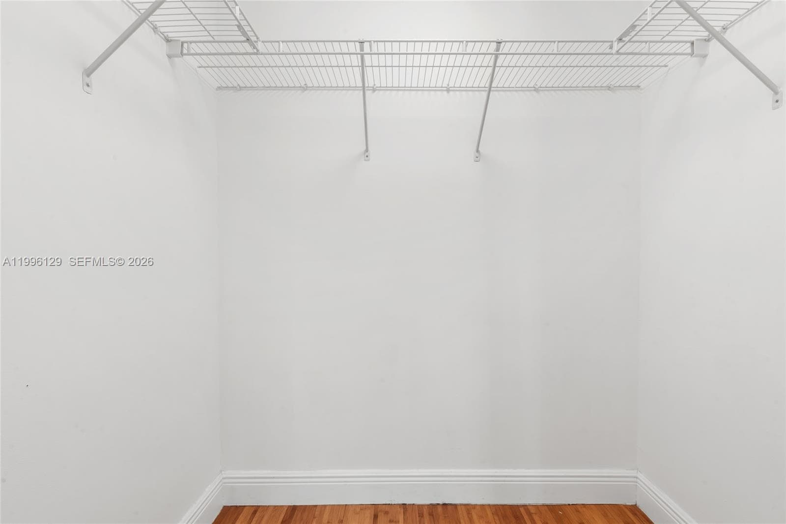 335 S Biscayne Blvd # 908, Miami FL 33131 — 27