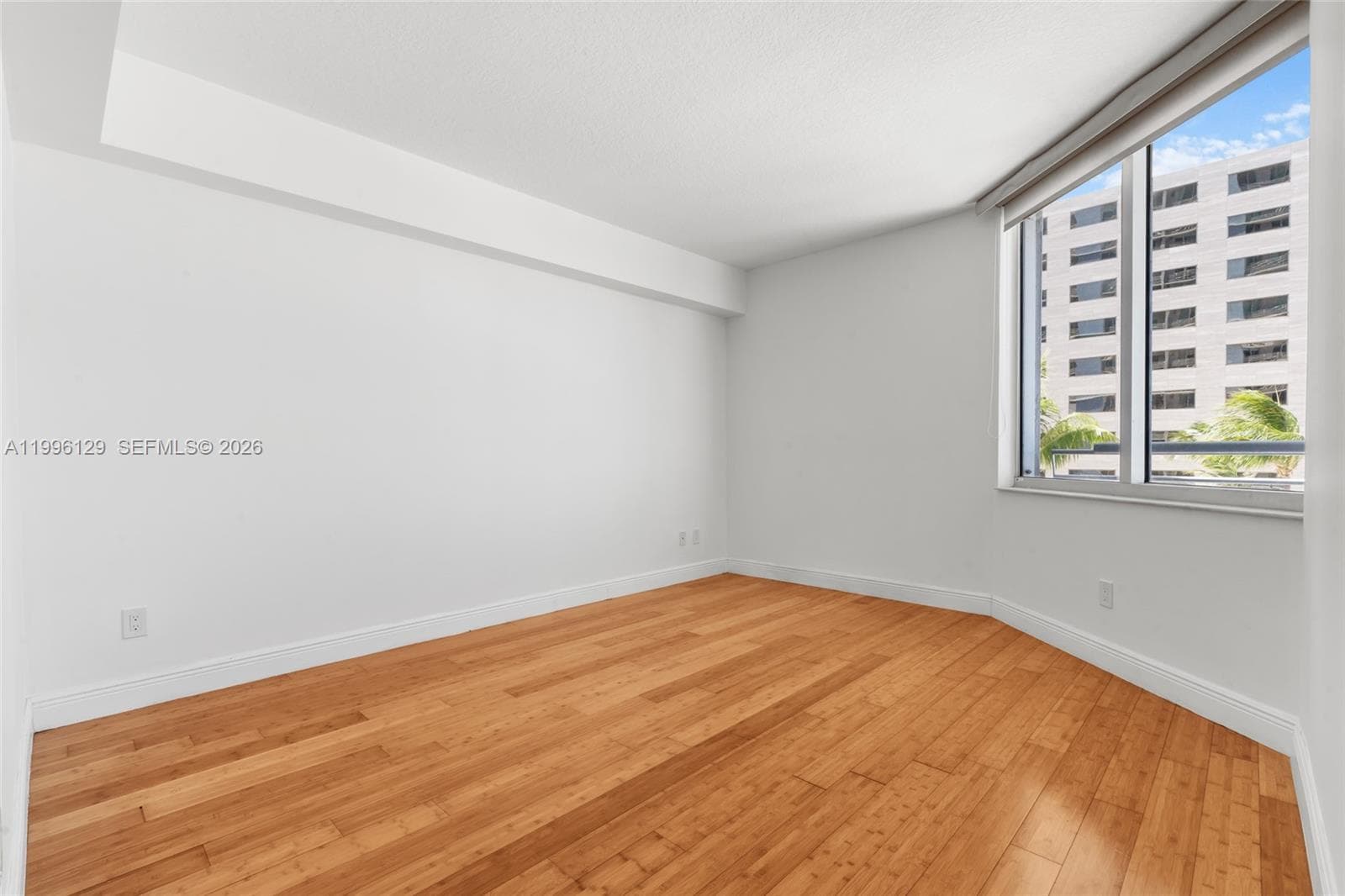 335 S Biscayne Blvd # 908, Miami FL 33131 — 16
