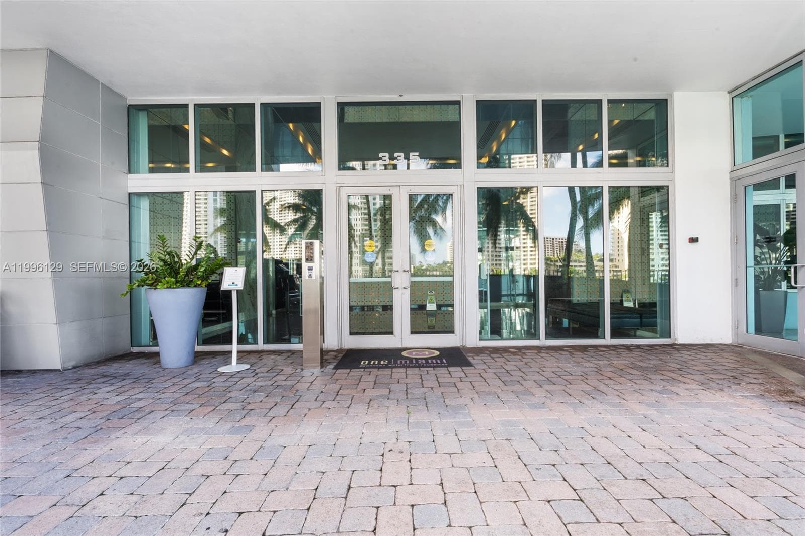 335 S Biscayne Blvd # 908, Miami FL 33131 — 32