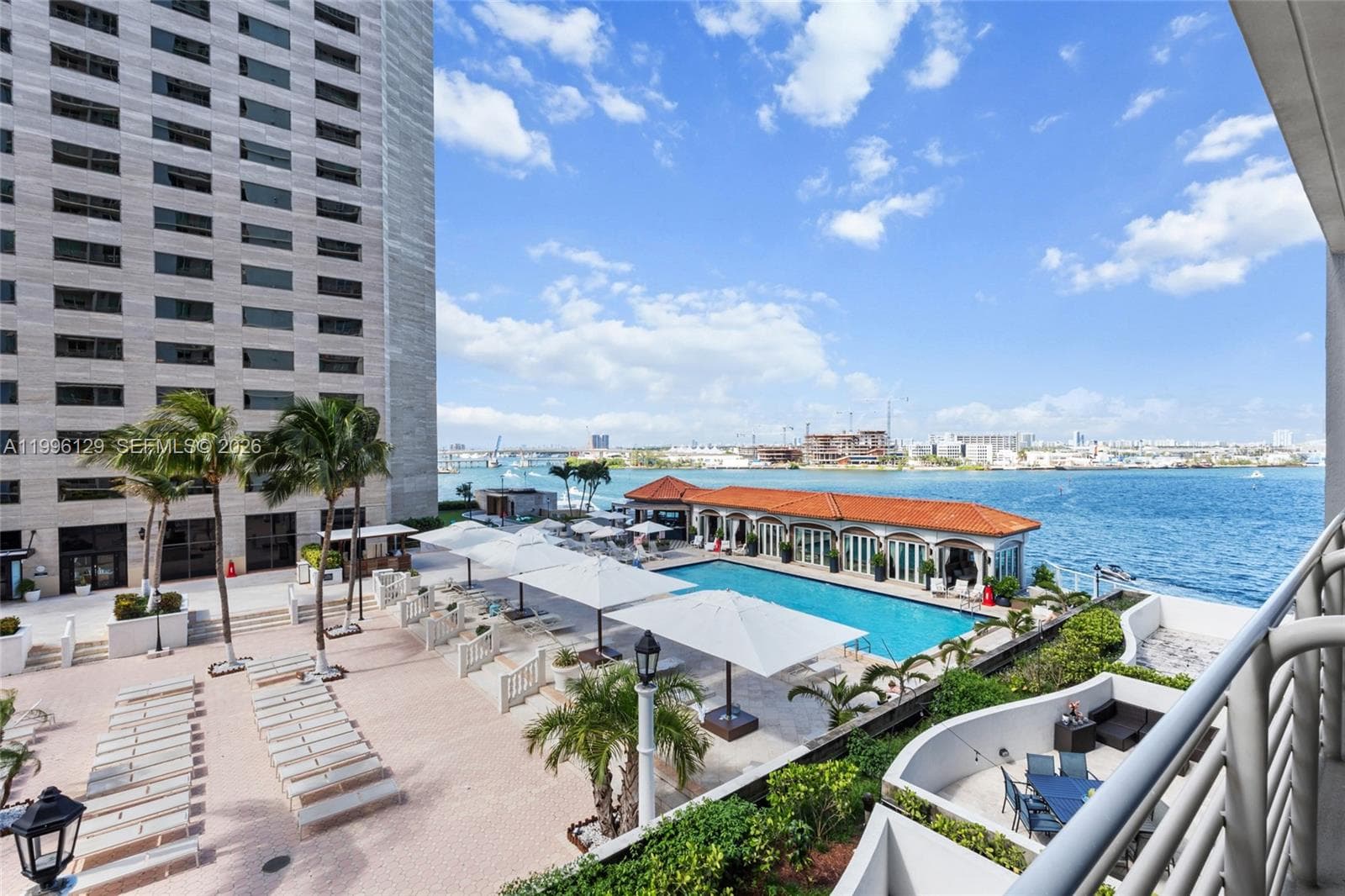 335 S Biscayne Blvd # 908, Miami FL 33131 — 1