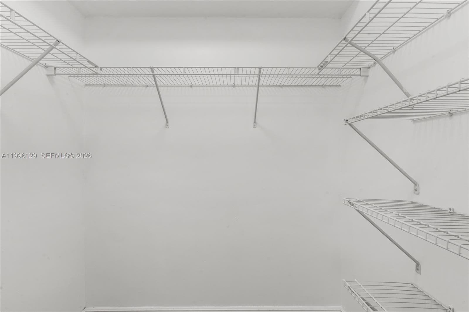335 S Biscayne Blvd # 908, Miami FL 33131 — 21