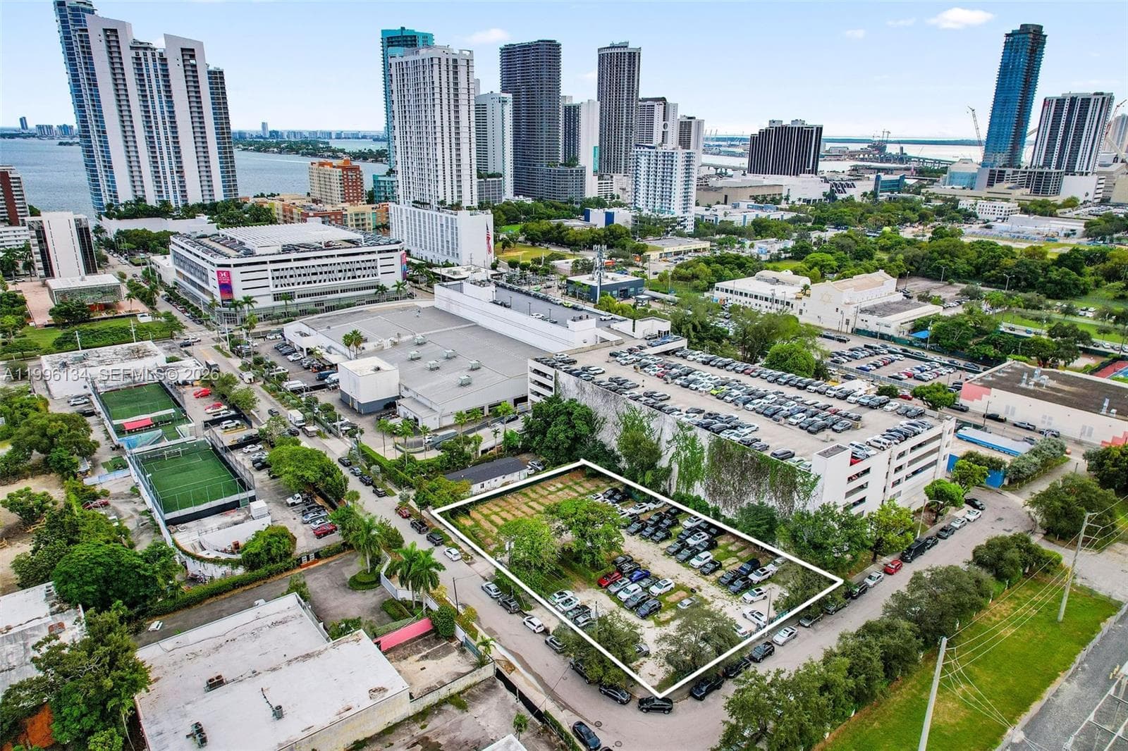 100 NE 21st St, Miami FL 33137 — 7