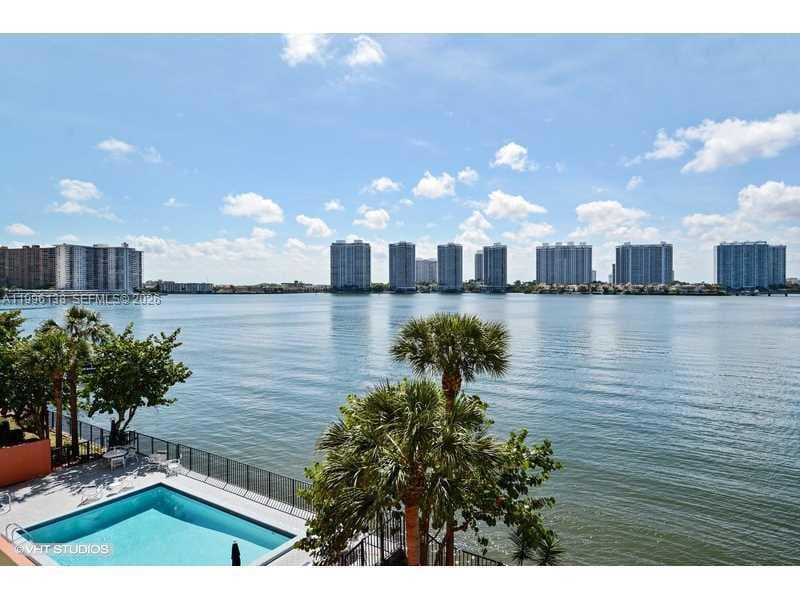 17878 N BAY RD # 307, Sunny Isles Beach FL 33160 — 3