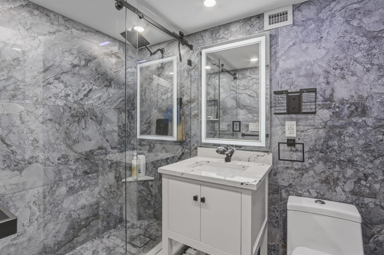 6039 Collins Avenue # 609, Miami Beach FL 33140 — 23