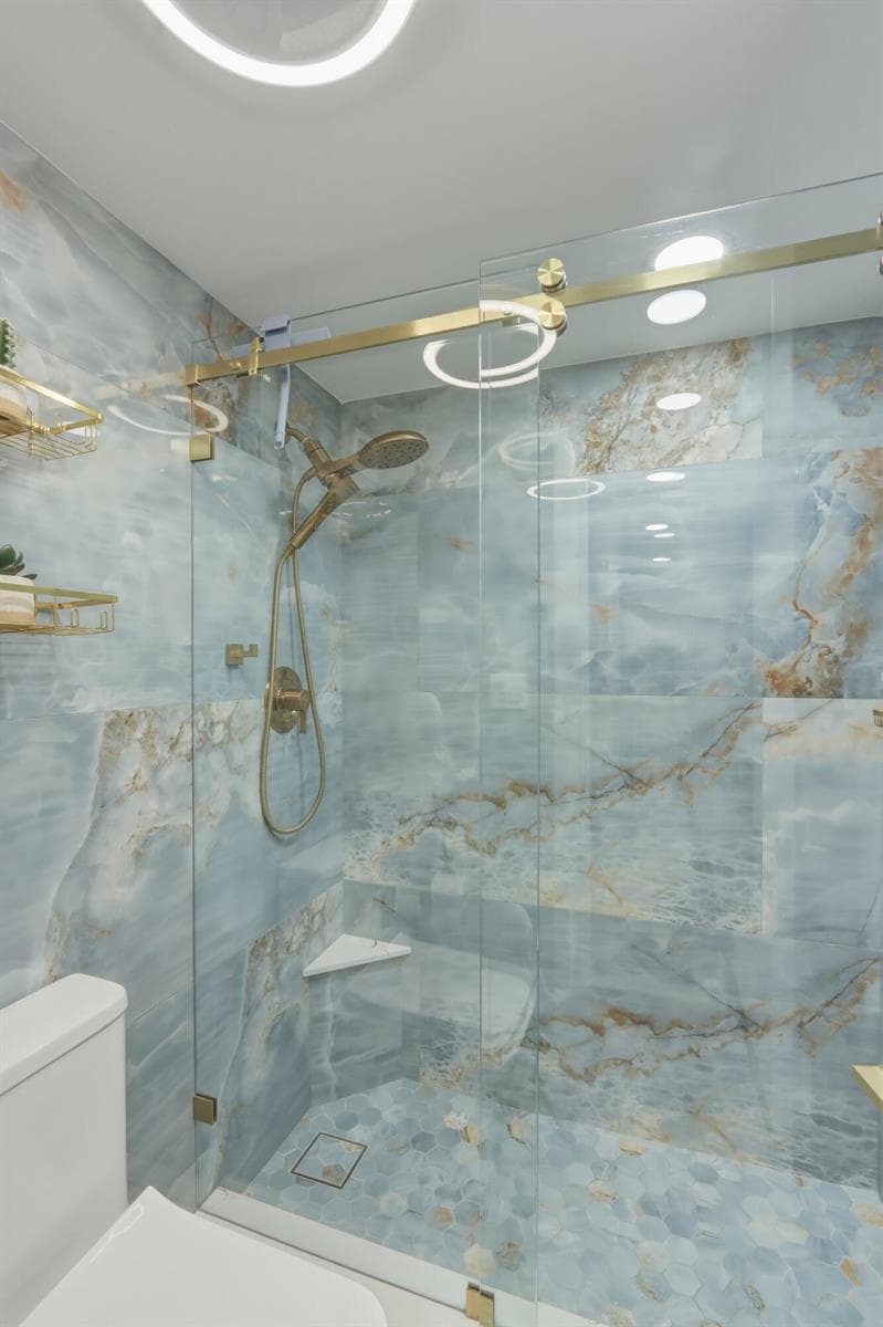 6039 Collins Avenue # 609, Miami Beach FL 33140 — 16