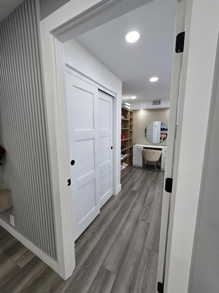6039 Collins Avenue # 609, Miami Beach FL 33140 — 22