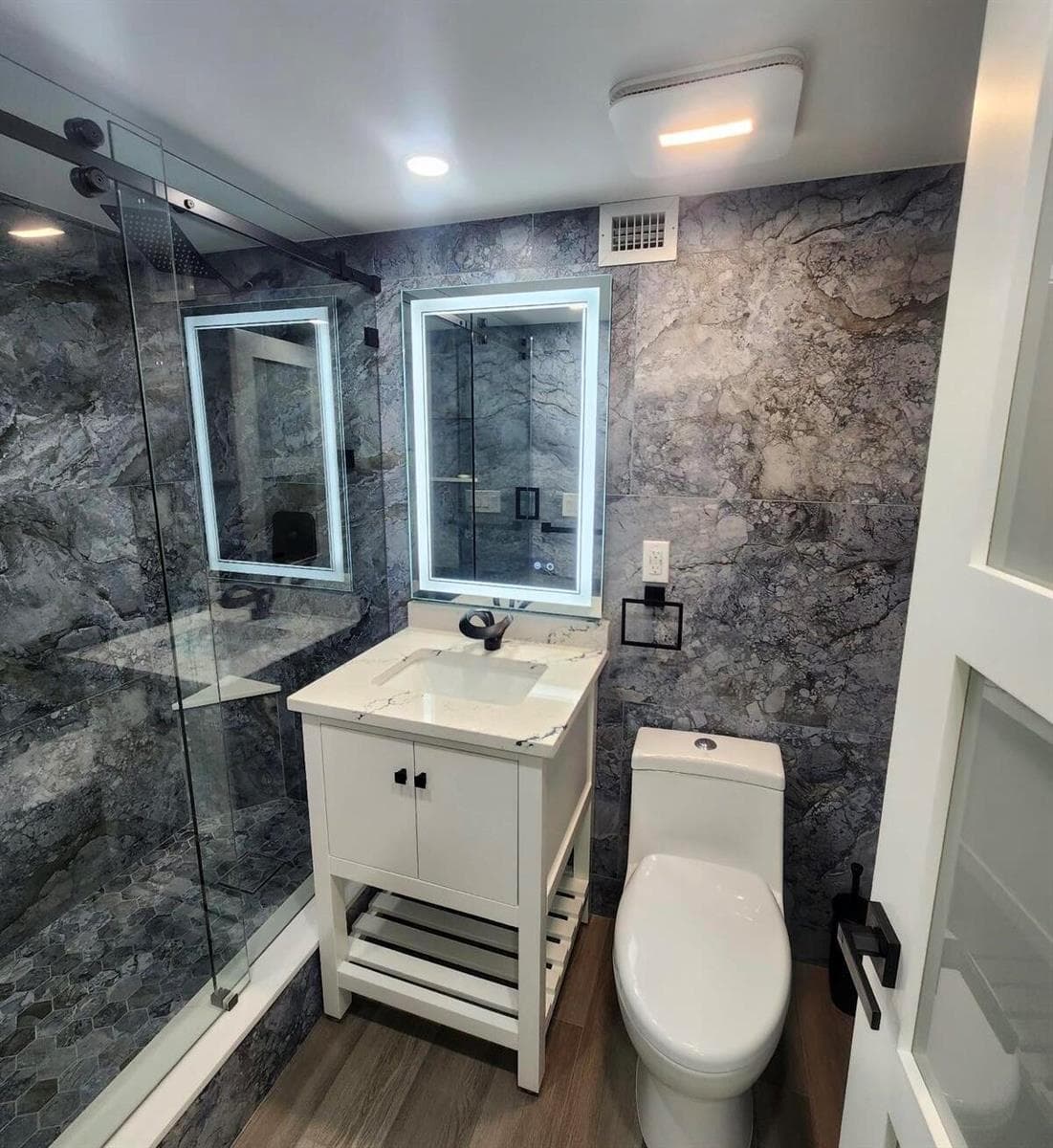 6039 Collins Avenue # 609, Miami Beach FL 33140 — 24