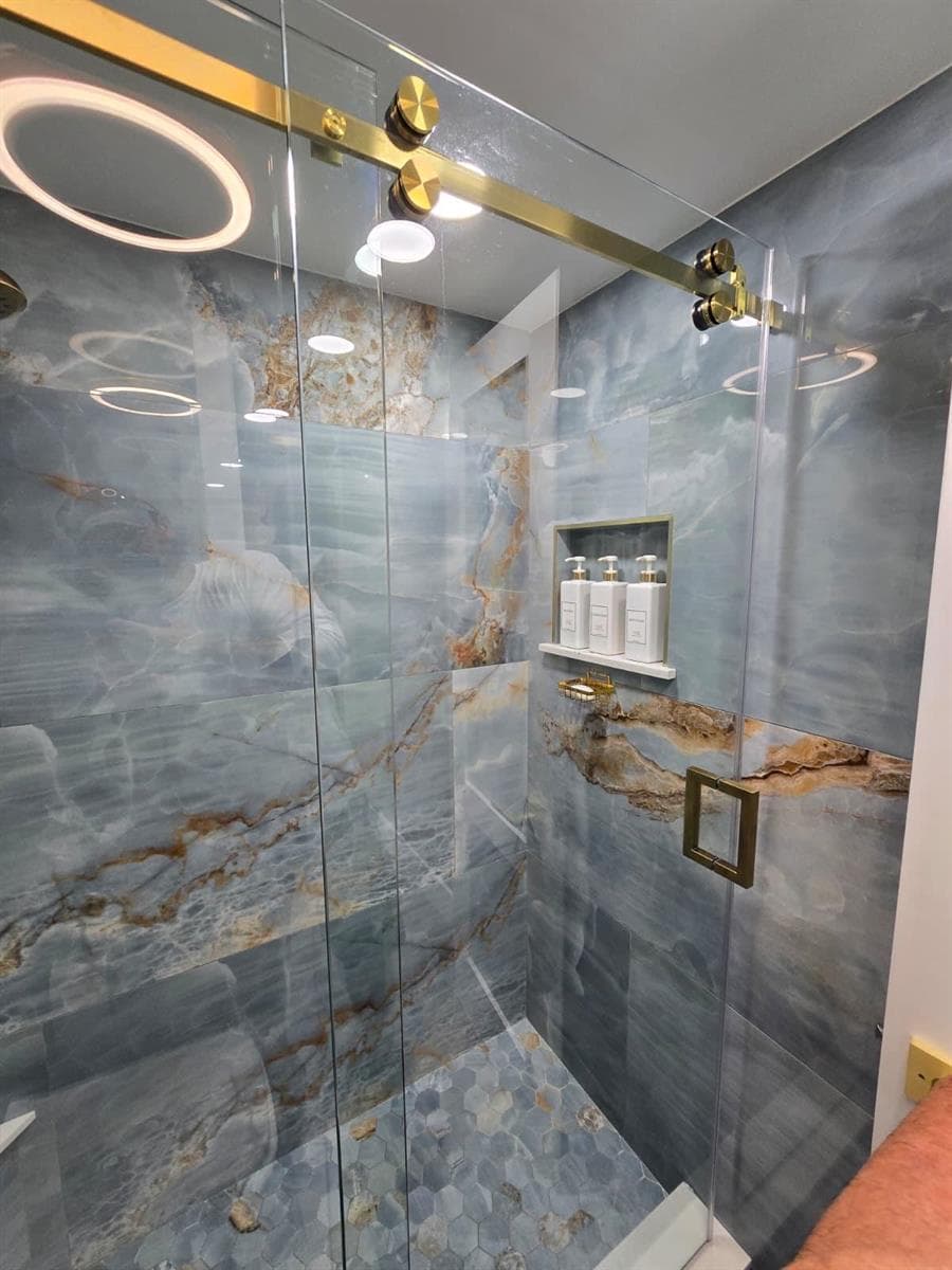 6039 Collins Avenue # 609, Miami Beach FL 33140 — 18
