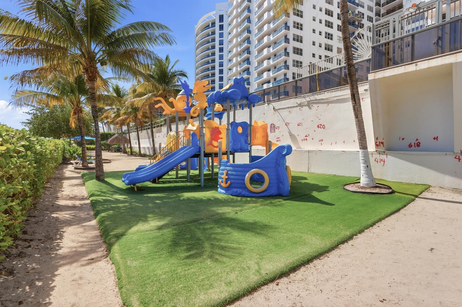 6039 Collins Avenue # 609, Miami Beach FL 33140 — 39