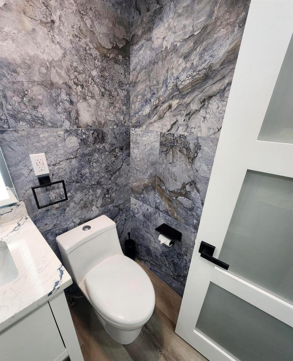 6039 Collins Avenue # 609, Miami Beach FL 33140 — 25