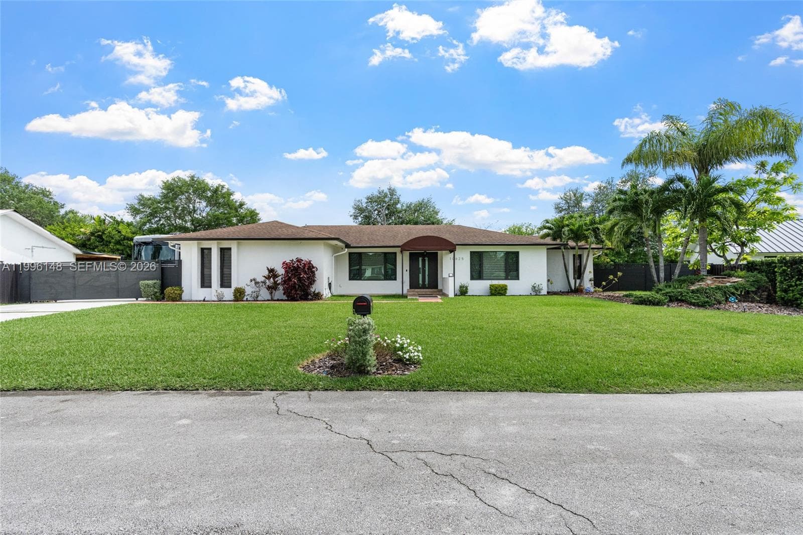 10625 SW 79th Pl, Miami FL 33156 — 3