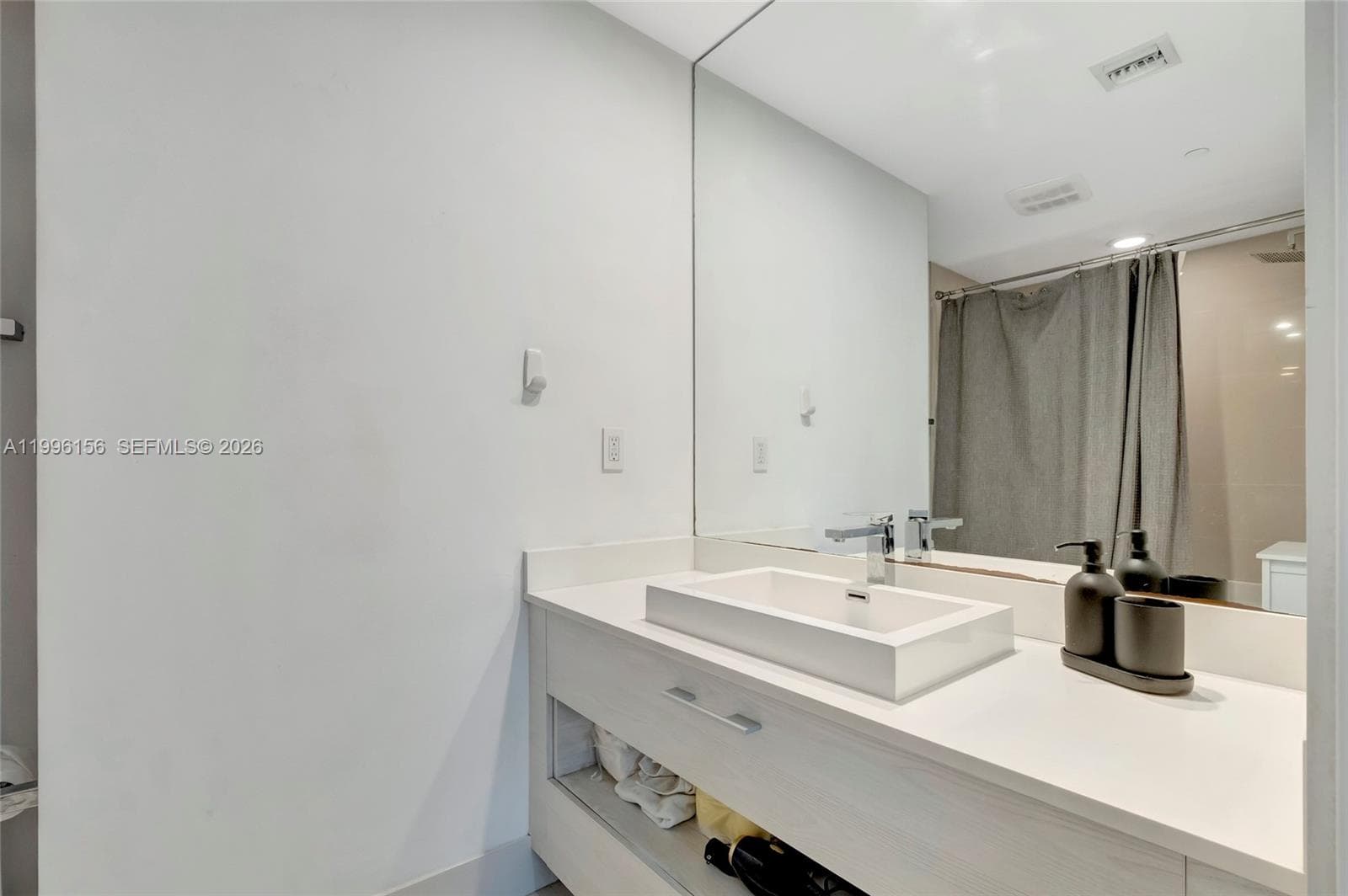 55 SW 9th # 2804, Miami FL 33130 — 46