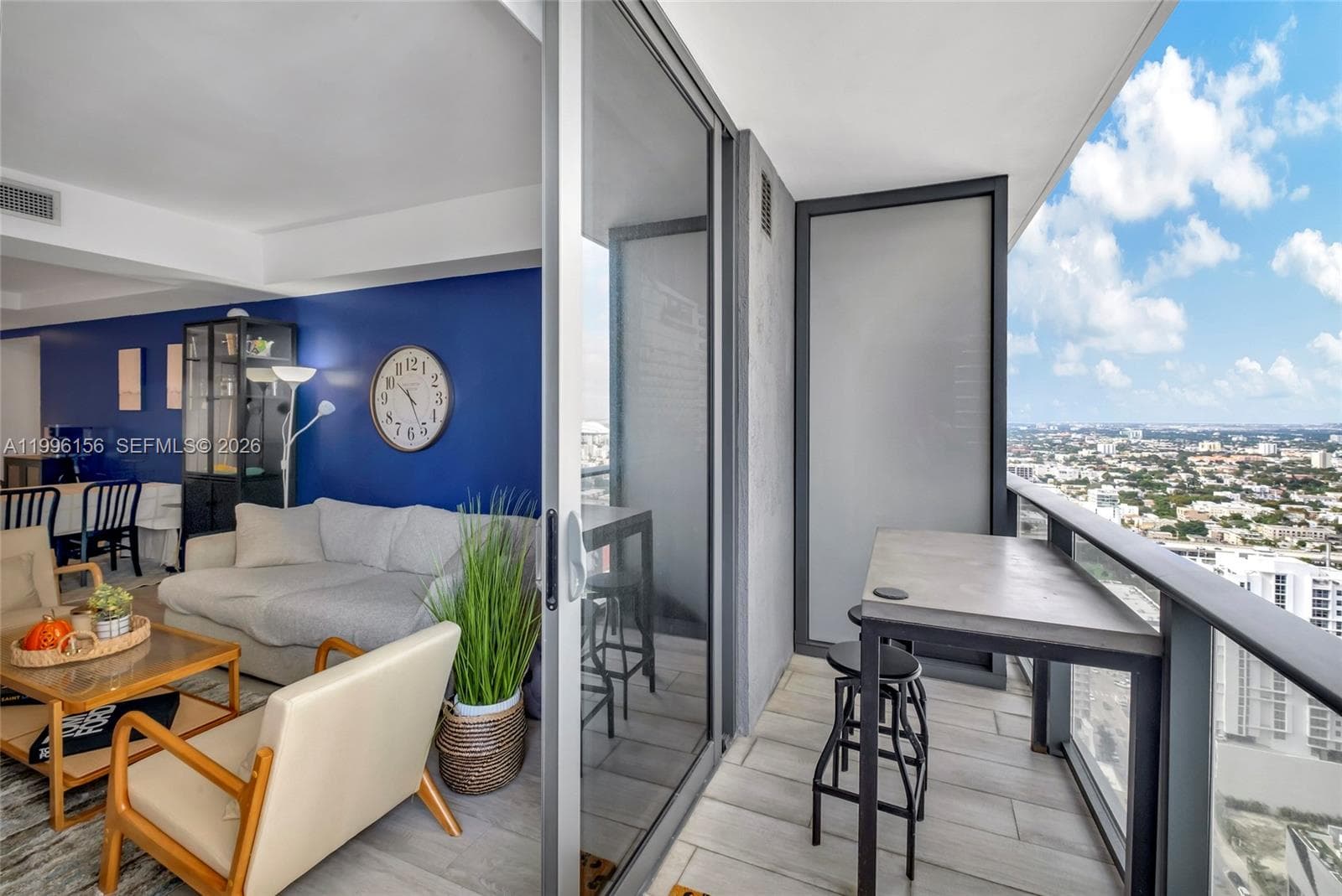 55 SW 9th # 2804, Miami FL 33130 — 53
