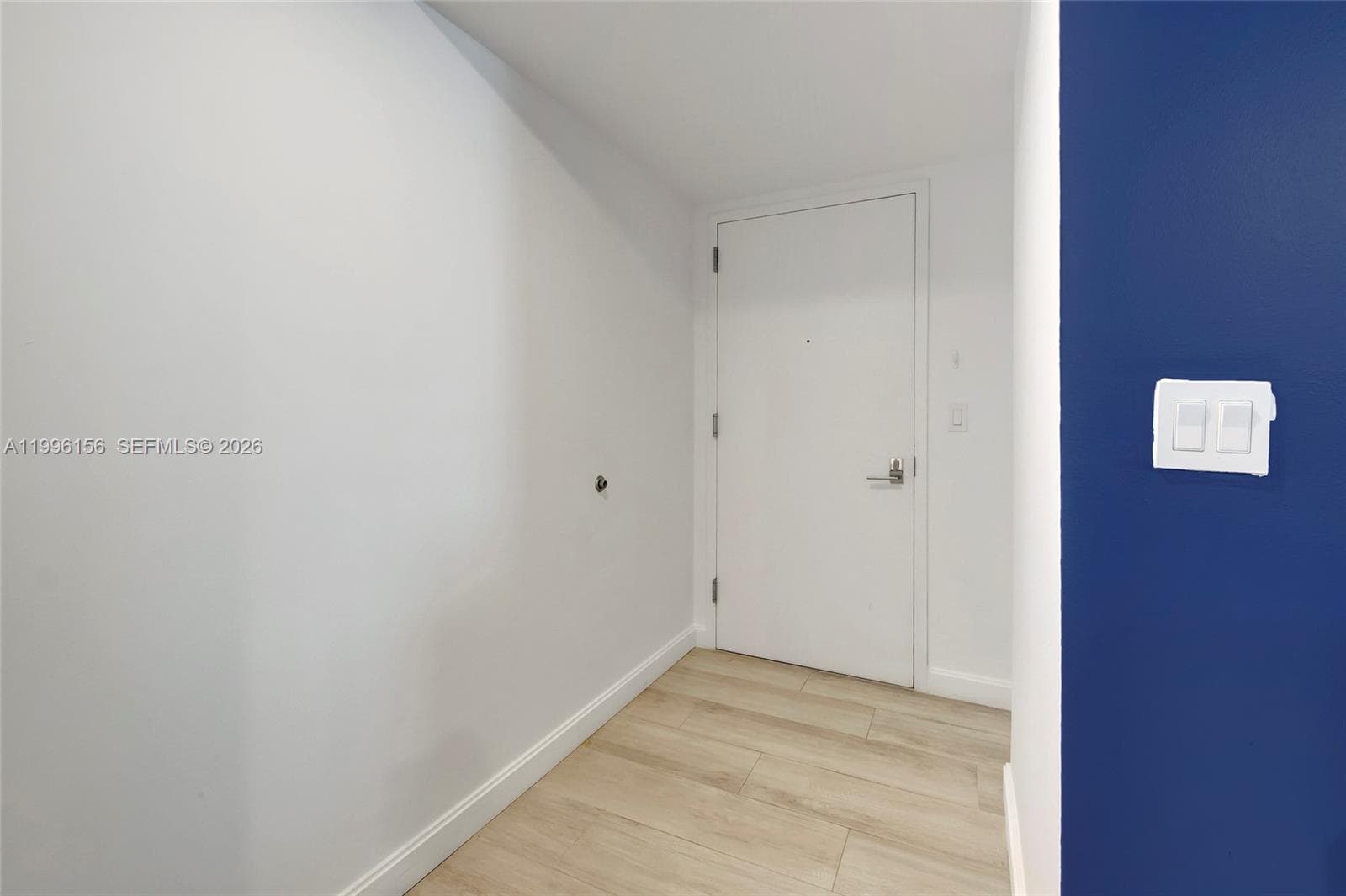55 SW 9th # 2804, Miami FL 33130 — 30