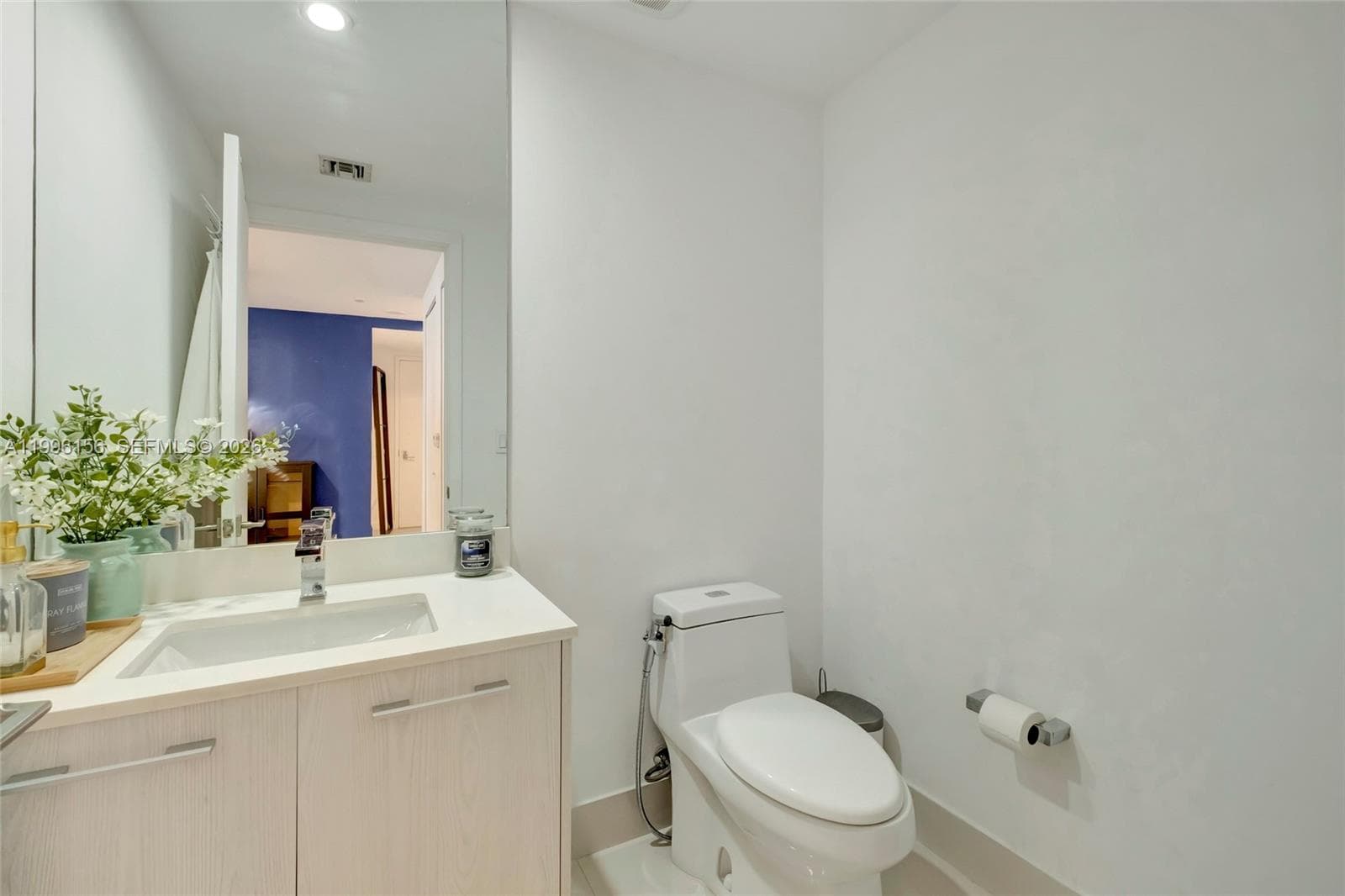 55 SW 9th # 2804, Miami FL 33130 — 35