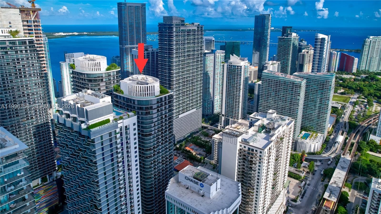 55 SW 9th # 2804, Miami FL 33130 — 25