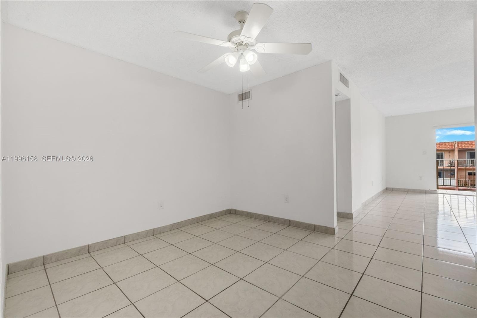 6130 W 19th Ave # 305, Hialeah FL 33012 — 3