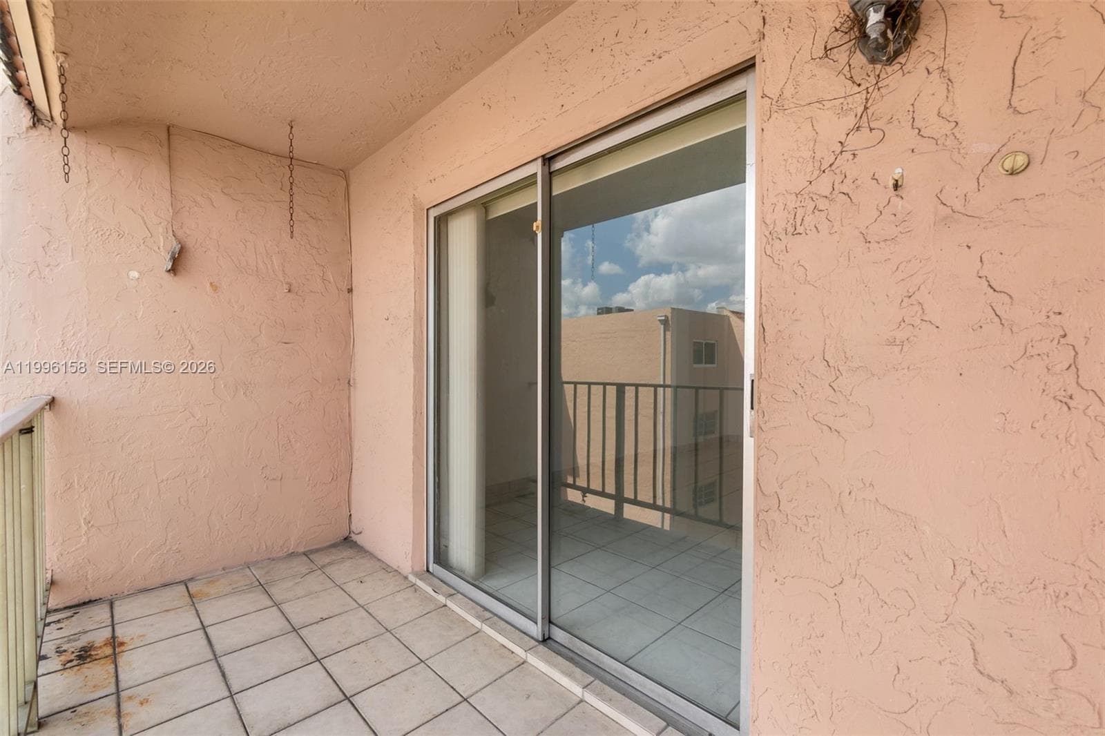 6130 W 19th Ave # 305, Hialeah FL 33012 — 32
