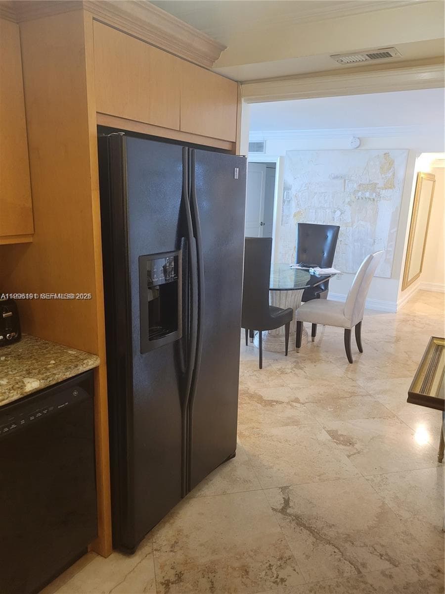 2333 Brickell Ave # 2504, Miami FL 33129 — 10