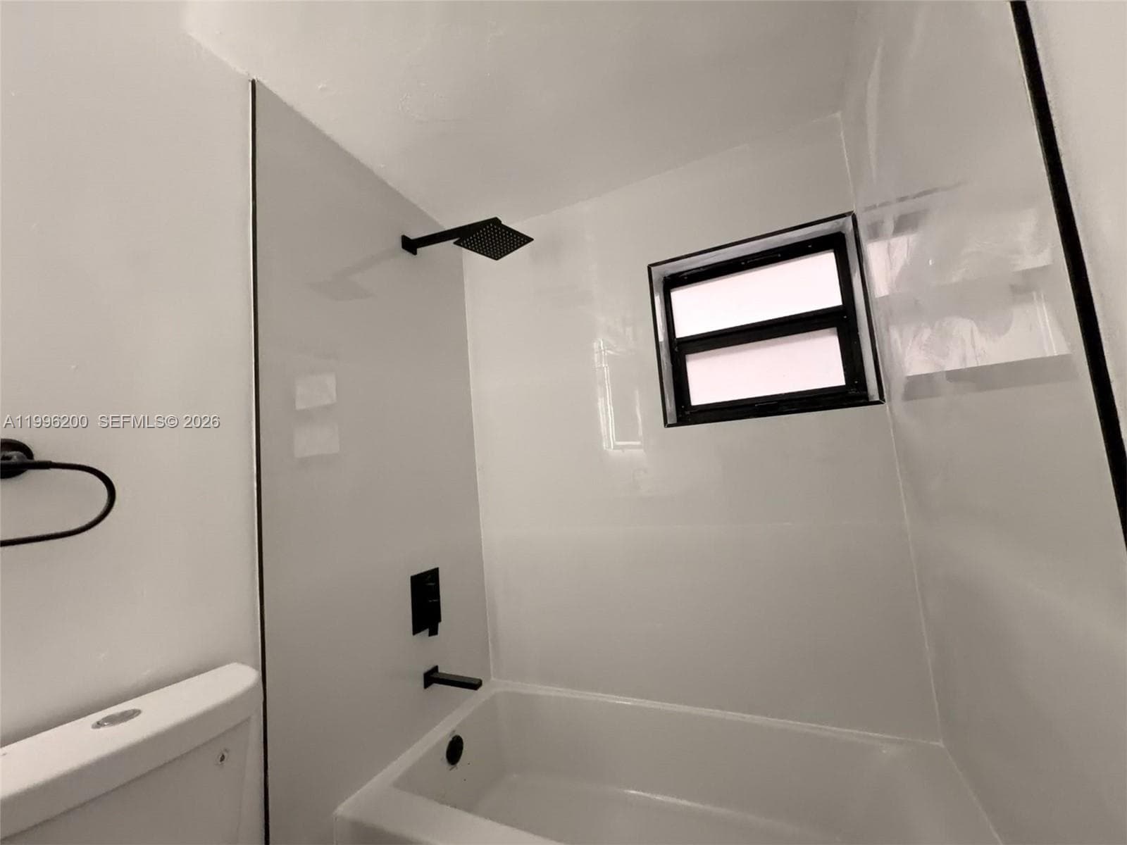 1261 NW 45th St, Miami FL 33142 — 40